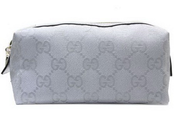 makyaj_cantasi_modelleri_2012_gucci (1)-d.jpg